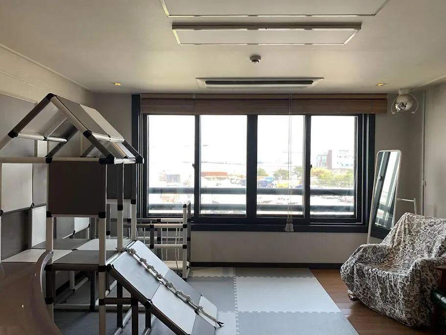 Apartment Pier 40 Free Parking Oceanview Kids House Jungle Gym Slide 2Bedroom Busan South Korea