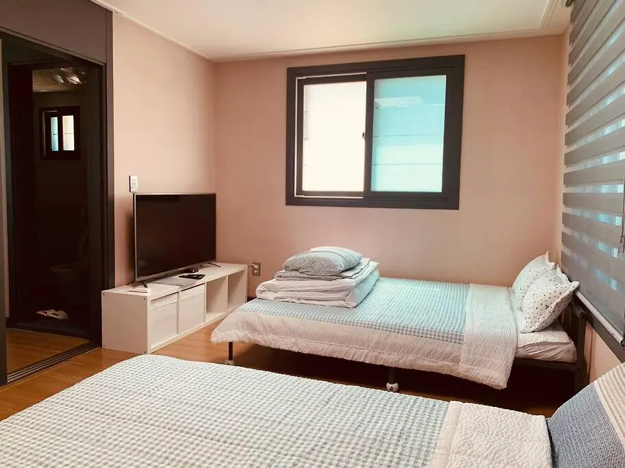 Apartment Pier 40 Free Parking Oceanview Kids House Jungle Gym Slide 2Bedroom Busan South Korea
