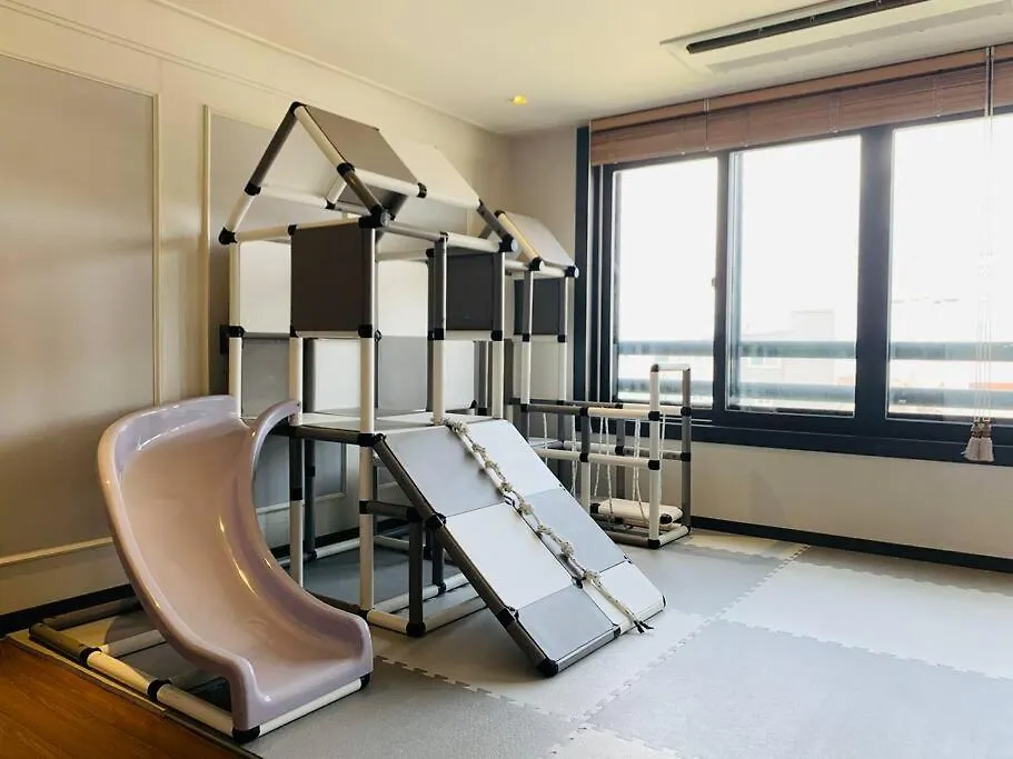 Pier 40 Free Parking Oceanview Kids House Jungle Gym Slide 2Bedroom Busan 0*,  South Korea